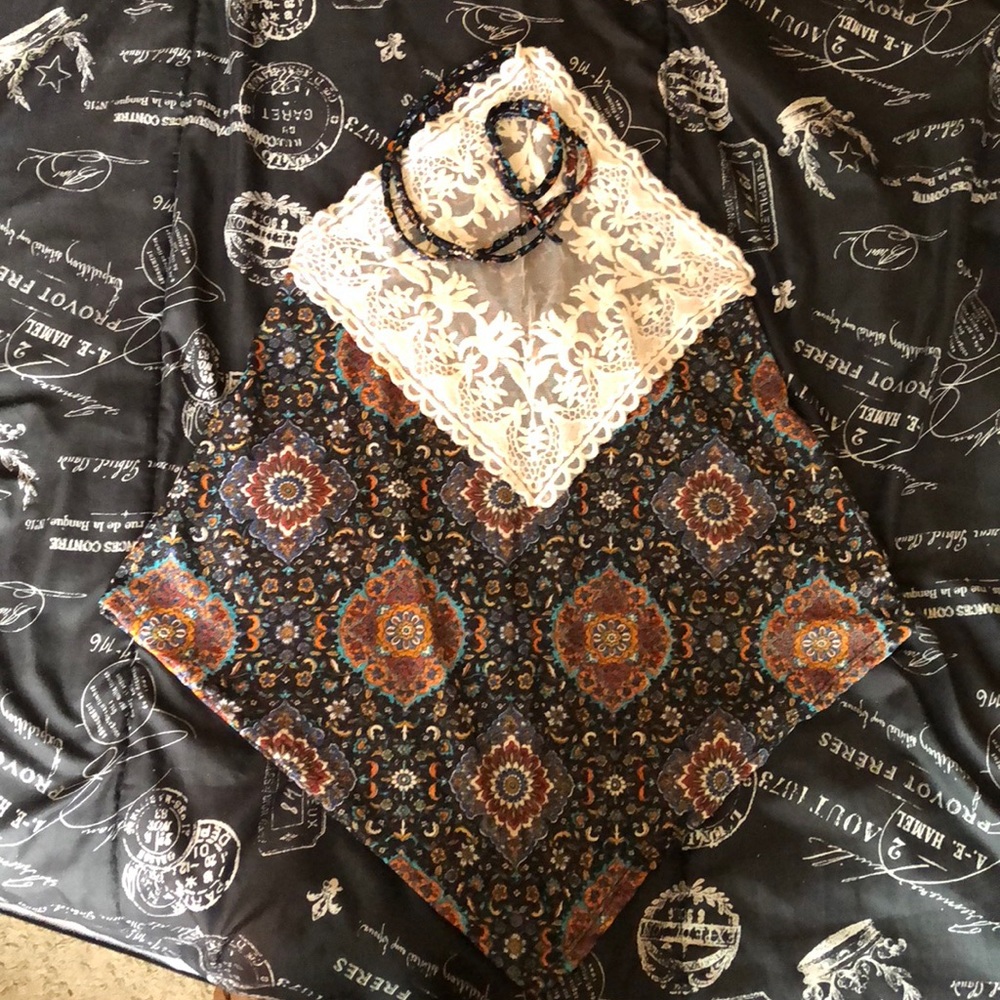 A triangular shirt